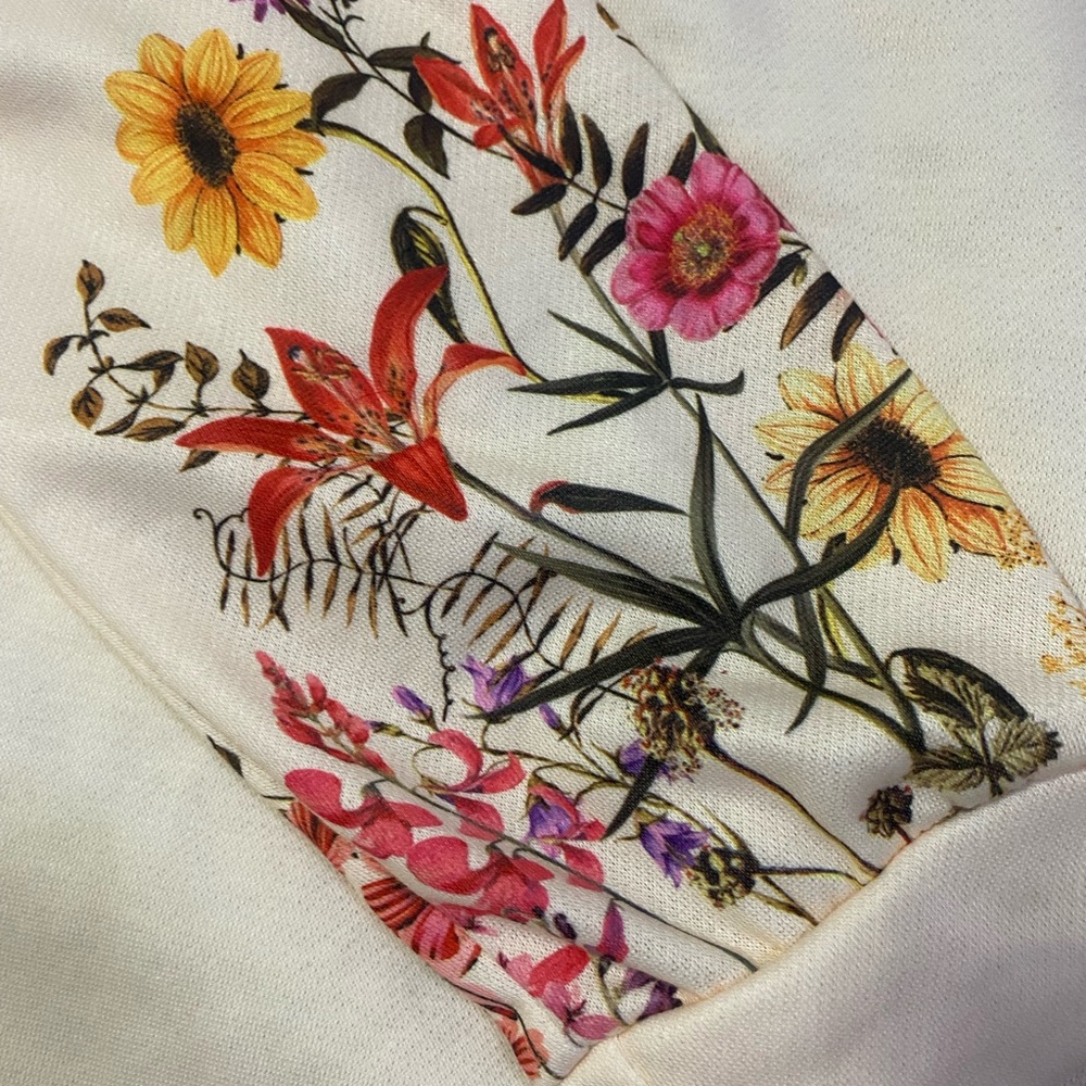 Girls printed floral sweatshirt blouse size 8-10 - Picture 2 of 5